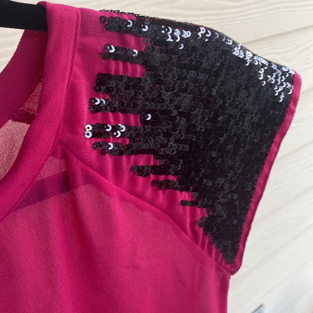Fun & Flirt Super Cute Purple & Black Sequin Ladies Top - Size M